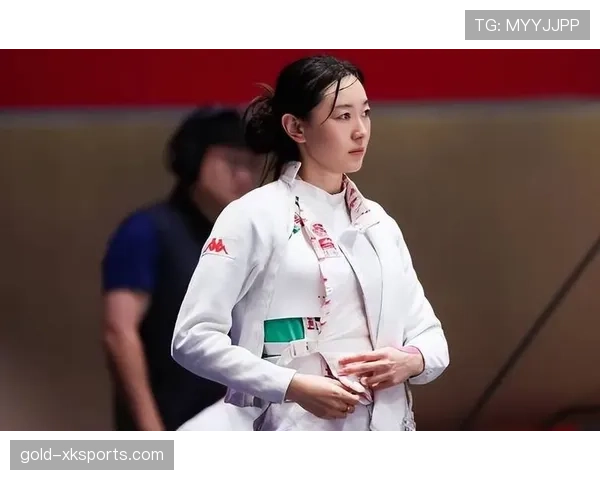 要是孙一文真把训练鞋和定制名牌包丢一柜子里,谁还好意思说运动员生活朴素 要是孙一文真把训练鞋和定制名牌包丢一柜子里,谁还好意思说运动员生活朴素